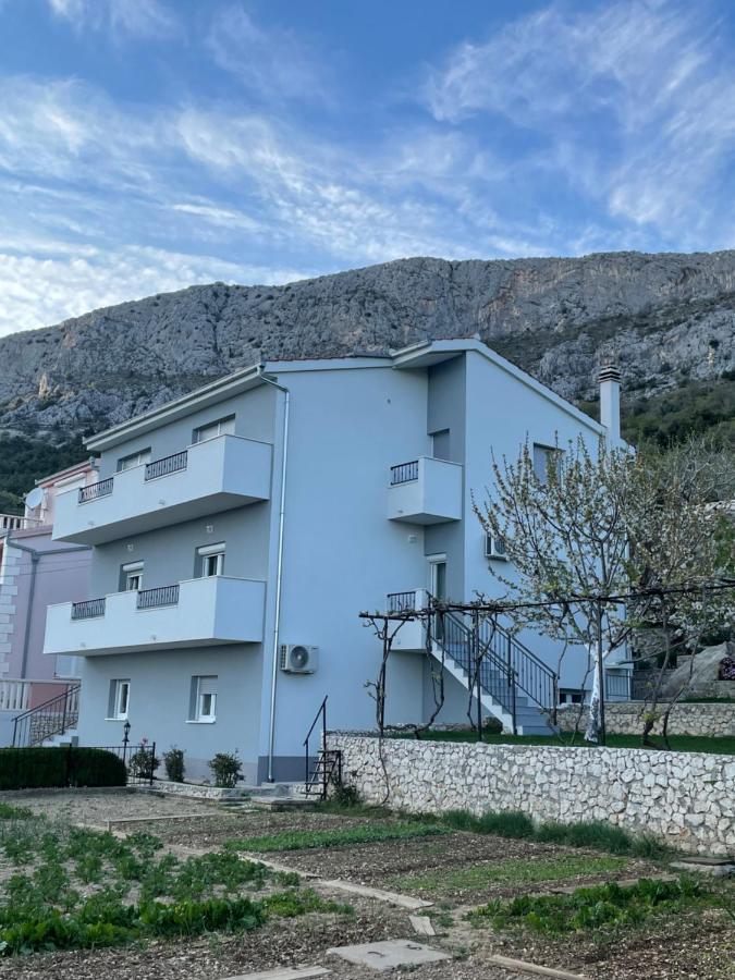 Apartman Bili Salona Kültér fotó